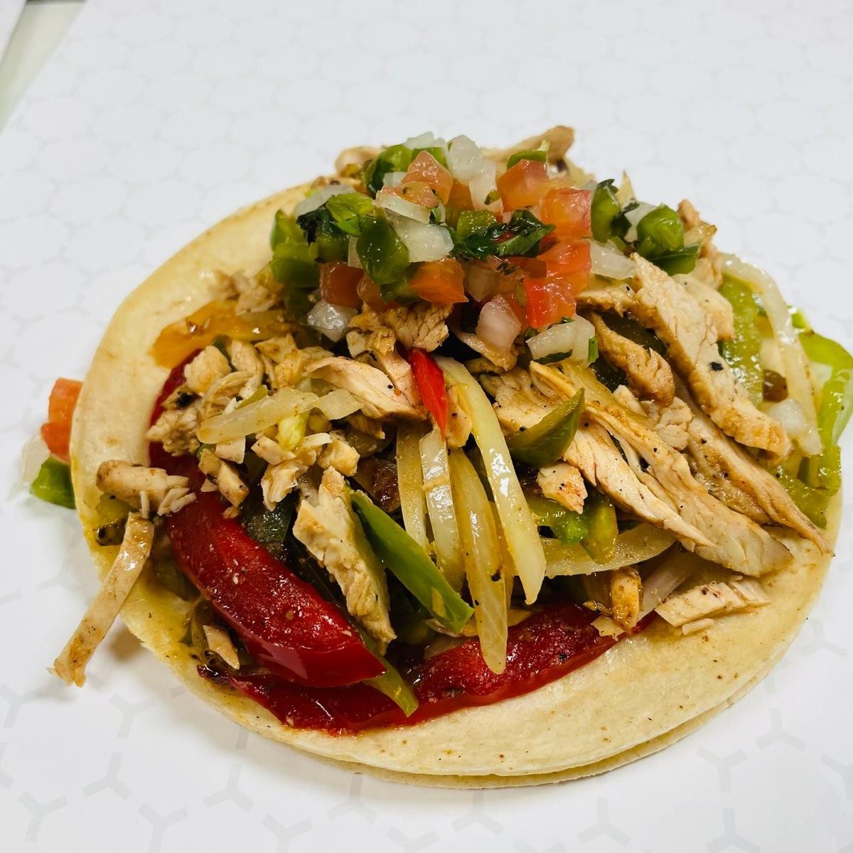 CHICKEN FAJITA.