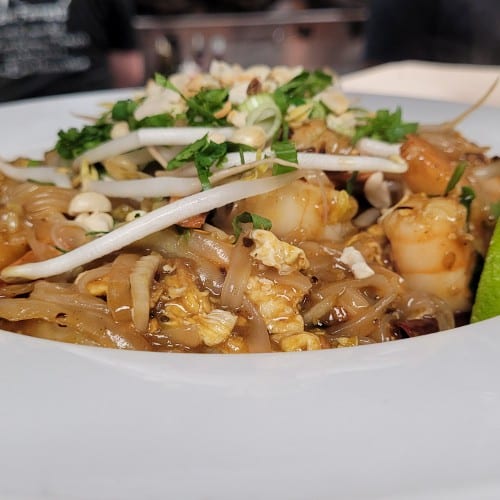 Zen’s Pad Thai (Thailand).