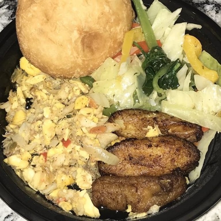 Brown Stew Chicken: A Caribbean Delight