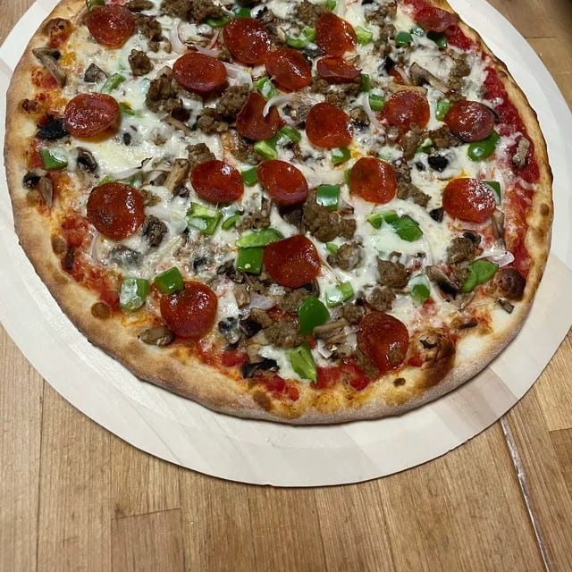 10" Cauliflower Fairfield Special Pizza.