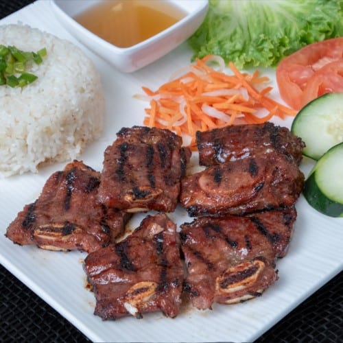 R8. Char-Grilled Marinated Beef Short Ribs with Steamed Rice.