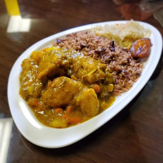 Curry Chicken Lunch Special(Tues -Fridays 11am-3pm)