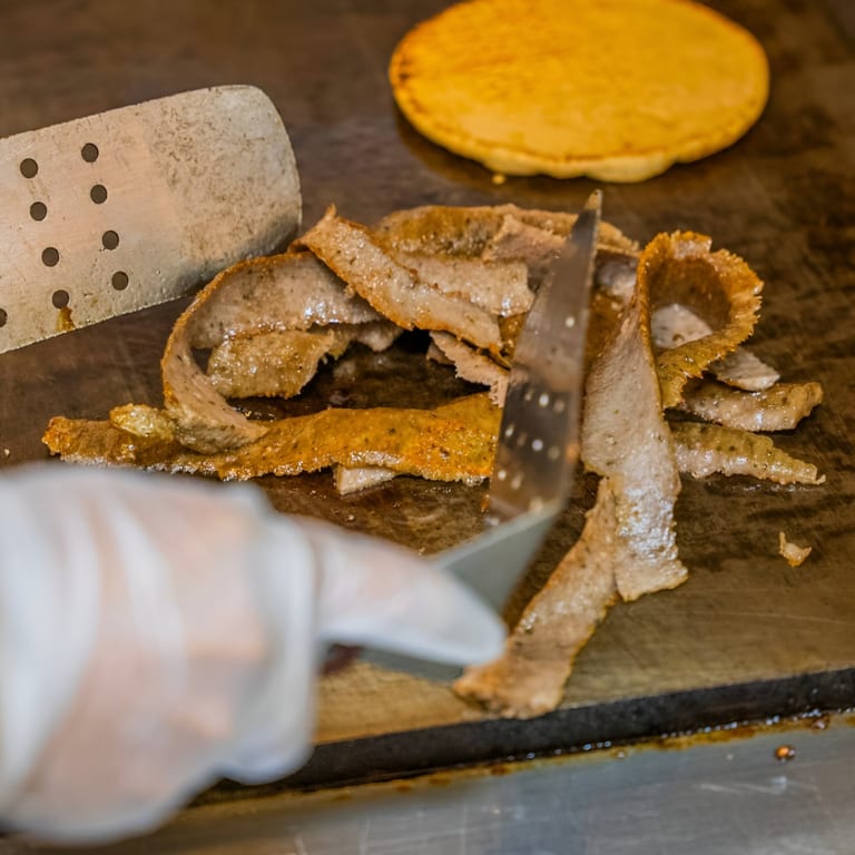 Excellence from the Grill to Your Hands 🍴  