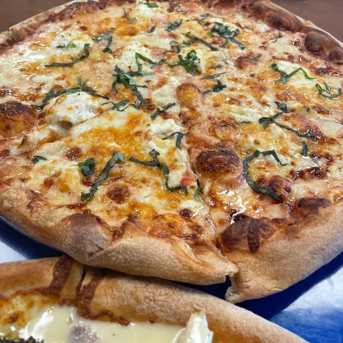 Quattro Formaggio Pizza.