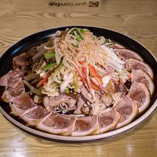 Naengchae jokbal/냉채족발