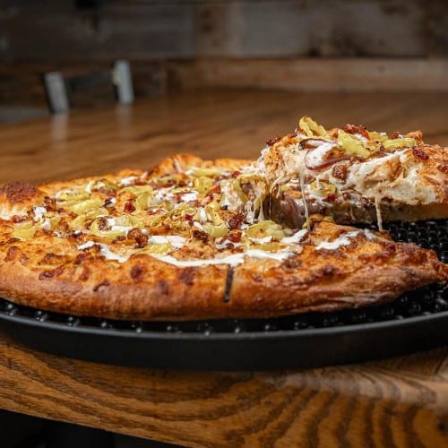 Spicy Ranch Chicken Pizza 15" - 8 Slices.