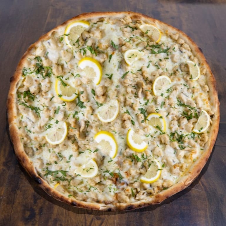 Delicious Wings: A Crowd Favorite