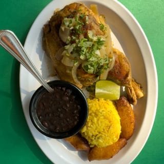 LUNCH 1/4 de Pollo Asado