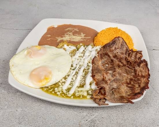 Chilaquiles Con Bistec (Verdes / Rojos).
