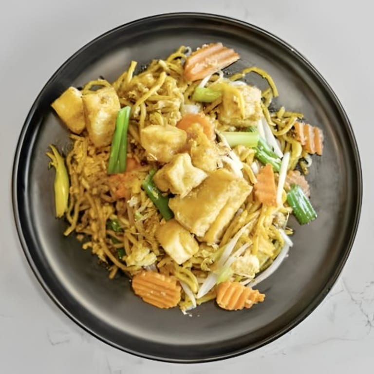 Delicious Thai Noodles and More