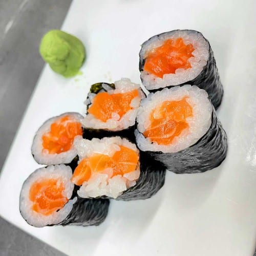 Salmon Roll (6).