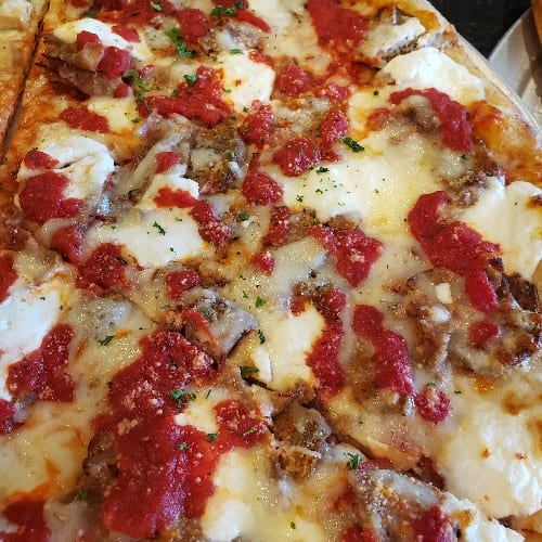 Lasagna Pizza (Medium 14" (6 Slices)).