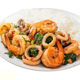 Kra Pao Ta-Le (Basil Seafood)