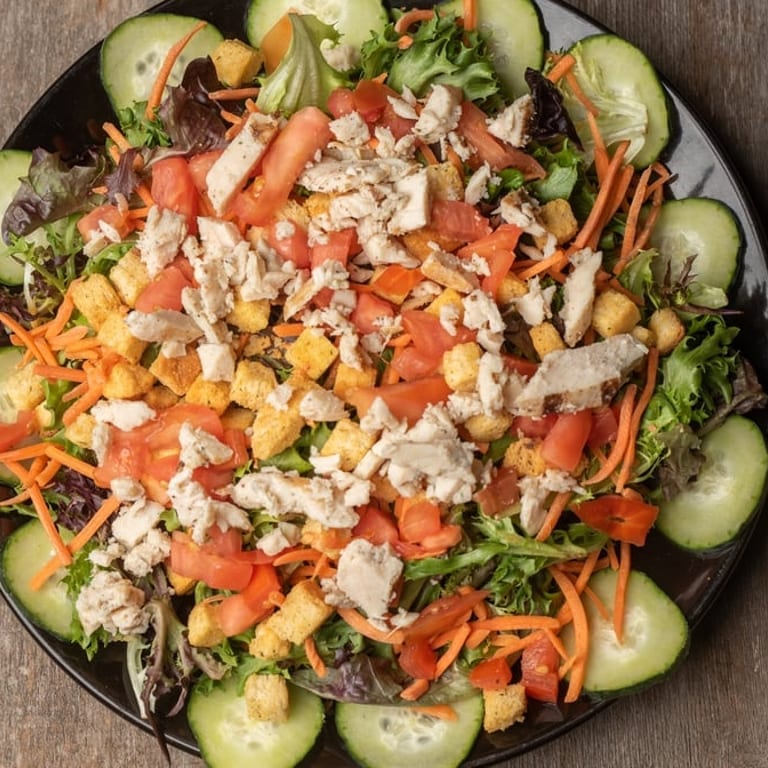 Grilled Chicken Salad: Fresh and Flavorful Options