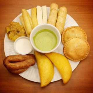 Latin Daring Plate (3-4 Px)