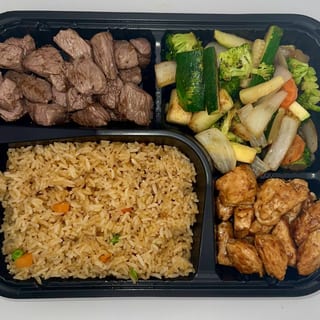 HL8. Steak & chicken Lunch Special