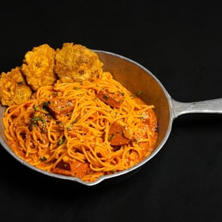 Espaguetada Con Tostones