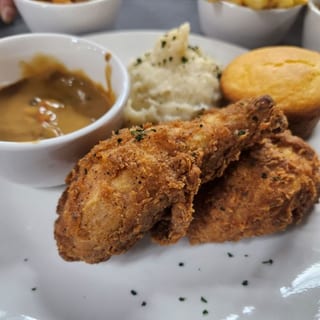Fried Chicken Entree (2 Piece)