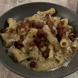Rigatoni Carbonara with Truffle Cream
