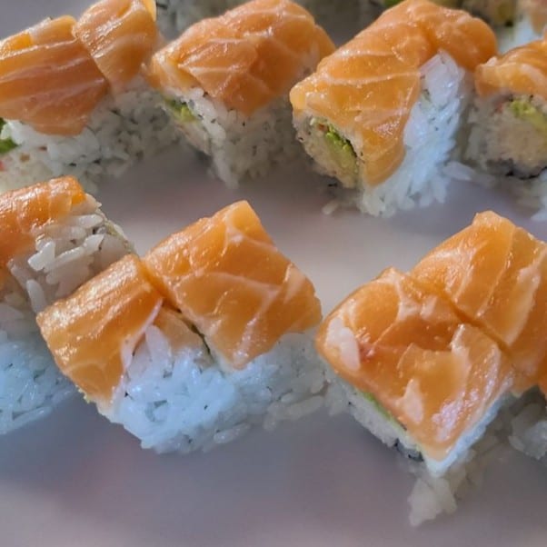Salmon Lover Cut Roll(O).