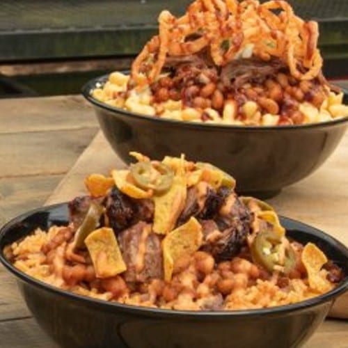 BBQ Box: 2 Fixin's, 1 Meat Topping.