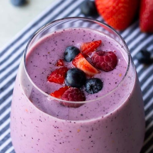 Mix Berry Smoothie.