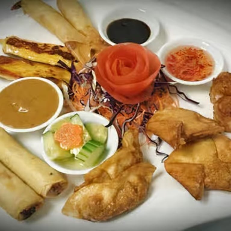 Thai Catering: Noodles, Curry, Vegetarian, and More