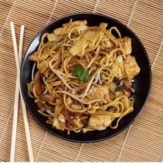 Chicken Lo Mein
