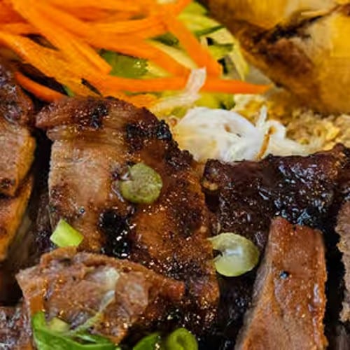 42. Grilled Chicken & Egg Roll on Rice (C0m Ga Cha Gio).