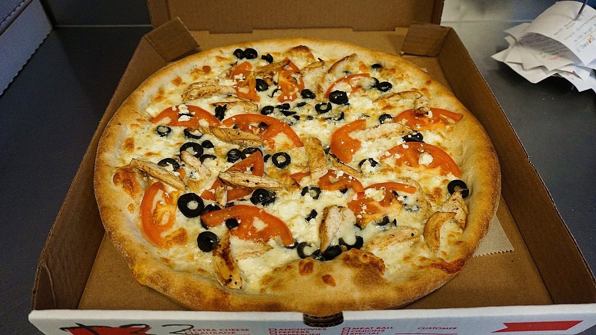 Mediterranean White Pizza (Large 16'').