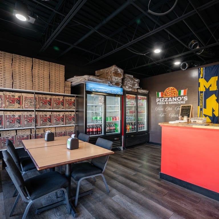 Crafting the Perfect Business Dinner with Pizzanos