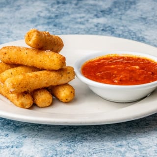 Mozzarella Sticks (6)