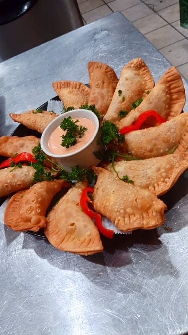 3 Pastelitos Rellenos.