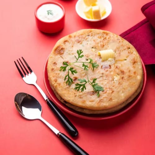 Aloo Paratha (1pc).