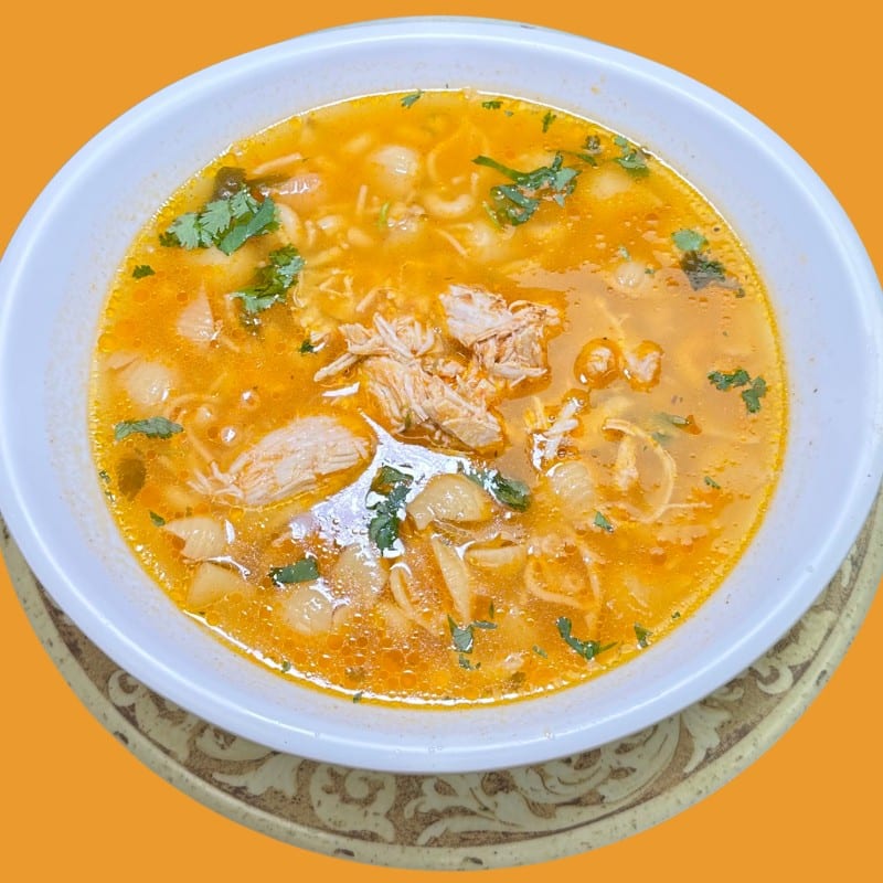 Sopita de Letras,fideo & potatos, 32 oz with chicken..