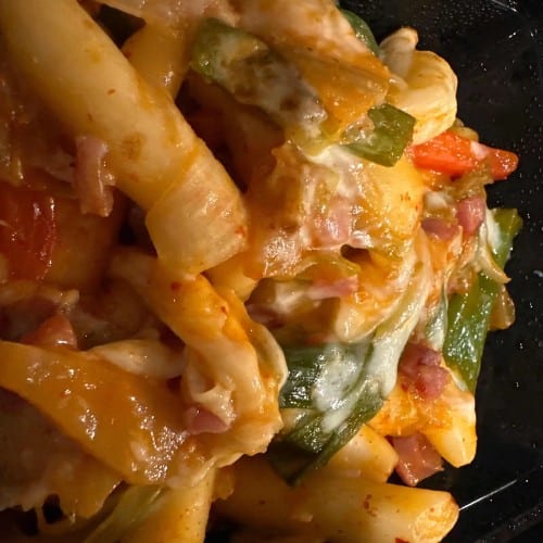 Cheesy Korean Rice Cake W/ Chinese Sausage 韓國泡菜芝士年糕.