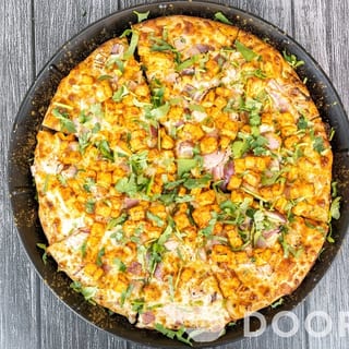 Karahi Paneer Pizza