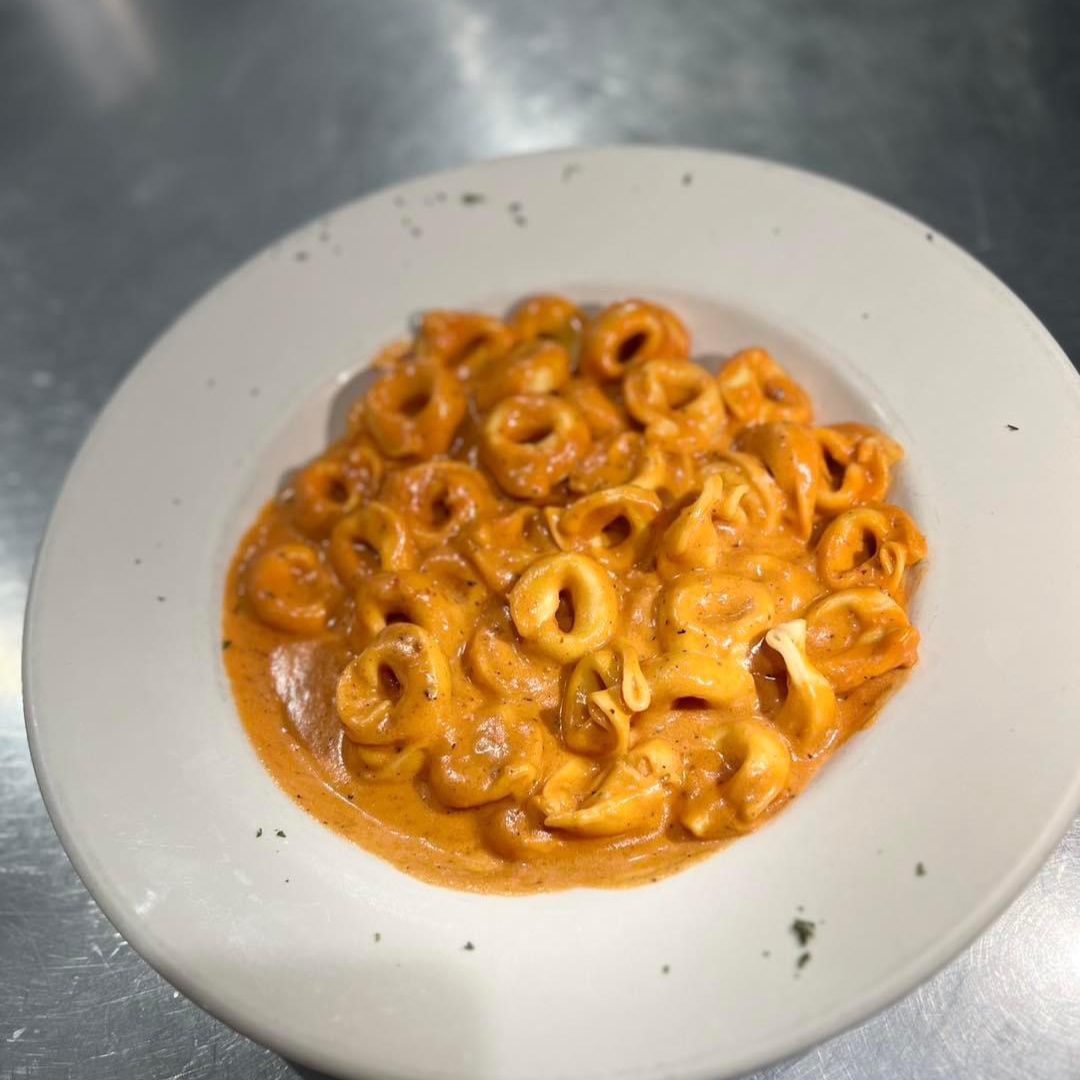 Family tortellini alla panna.
