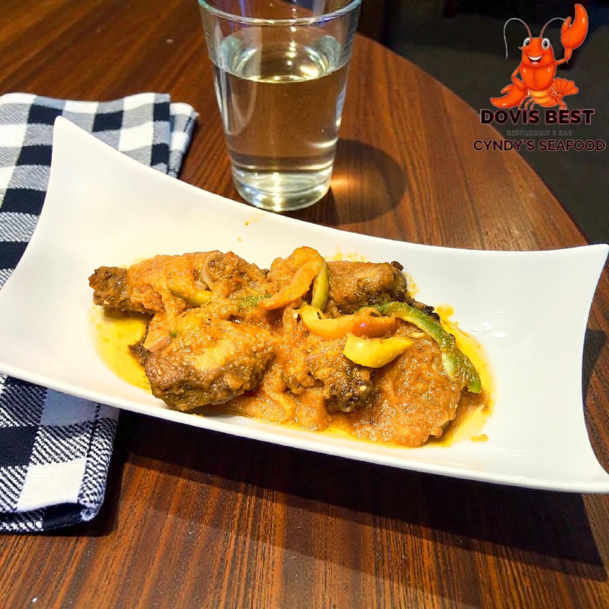 Curry Chicken, White Rice  or  Plantain.