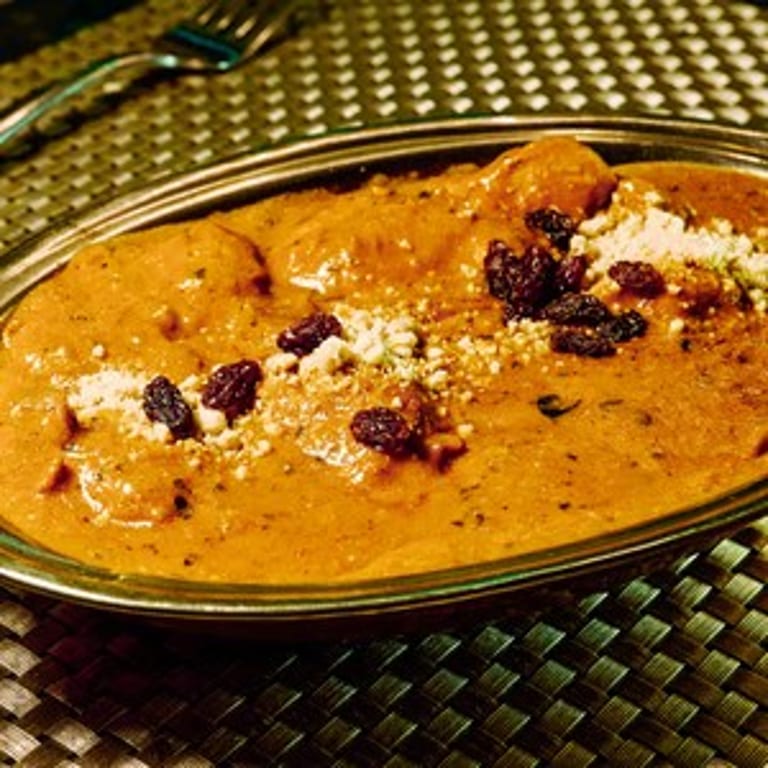 Matar Paneer: A Delicious Vegetarian Indian Dish