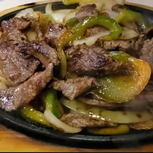 Fajitas De Res O Pollo.