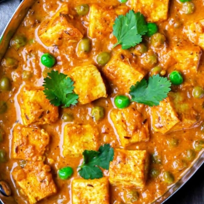 Matar Paneer (Peas+Cottage).
