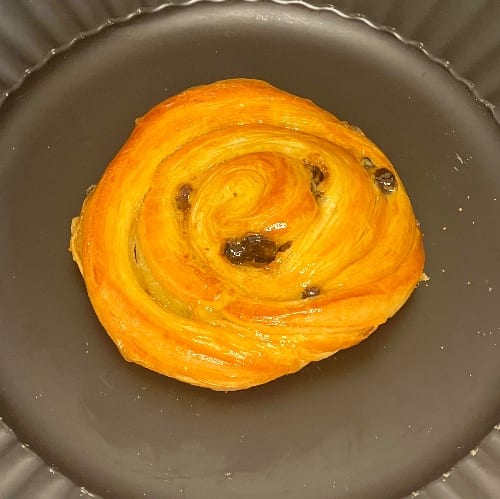 Pain Au Raisin.