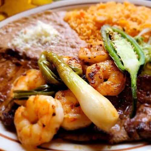 Carne Asada Con Camarones.
