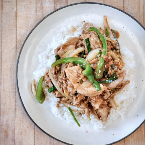 Moo Pad Prik Over Rice (หมูผัดพริกราดข้าว).