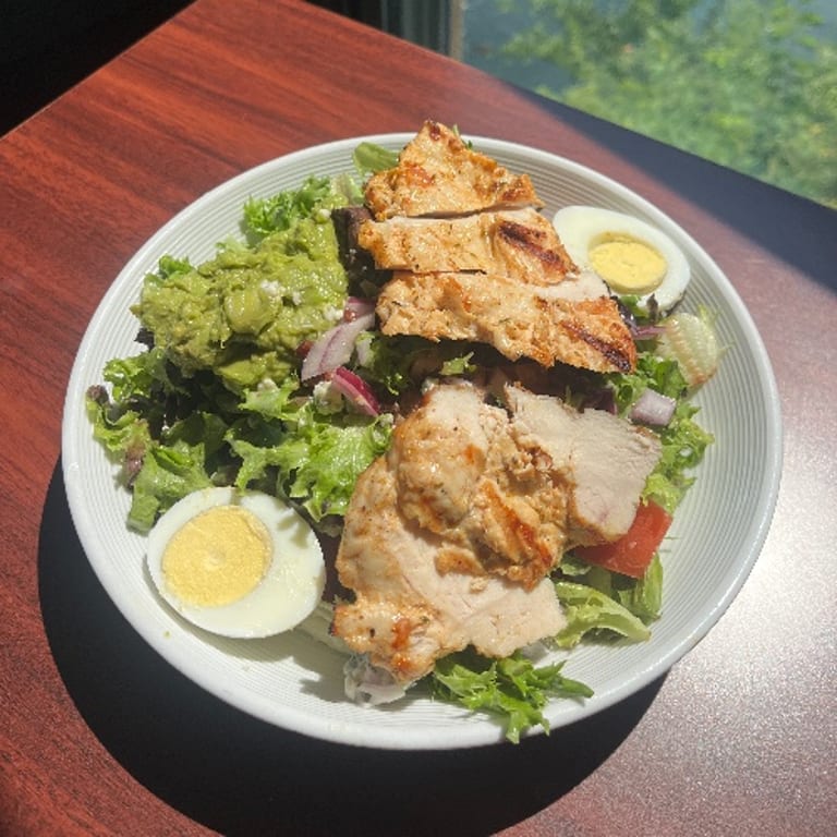 Cobb Salad: A Fresh American Classic