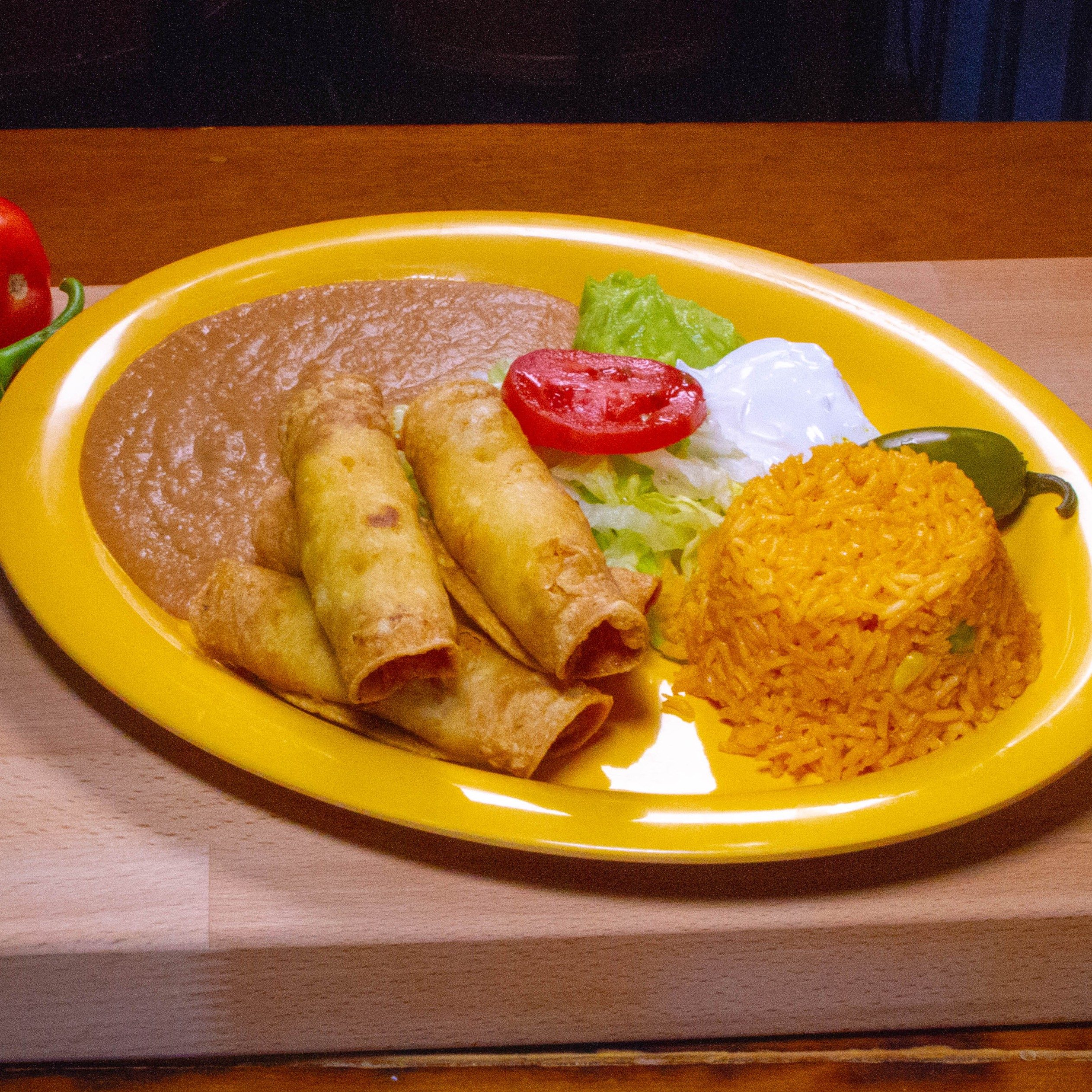 Flautas de Pollo.