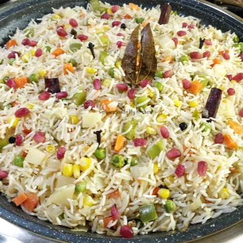 8. Navrattan Biryani.