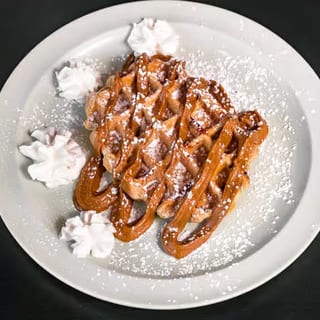 Speculoos and Berries Waffle