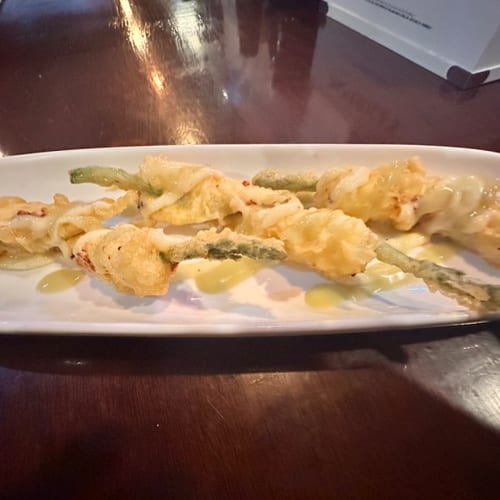 Mozzarella Tempura.
